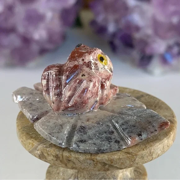 Miniature Frog Stone Carving Mini Toad Figurine Steatite Soapstone Animal 2" - Picture 4 of 8